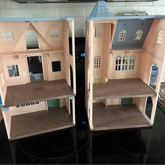 Sylvanian Families Deluxe Celebration Home - Picture 5 of 7